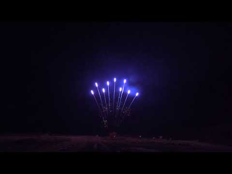 Blue Pearl Comet With Golden Glitter Mine von Pyrogenie